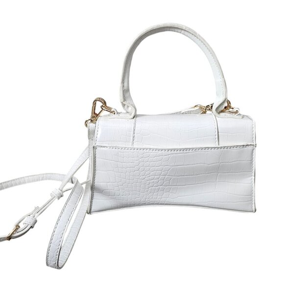 Urban Expressions Lucas Oatmilk Croco Embossed Crossbody Bag - Picture 6 of 14